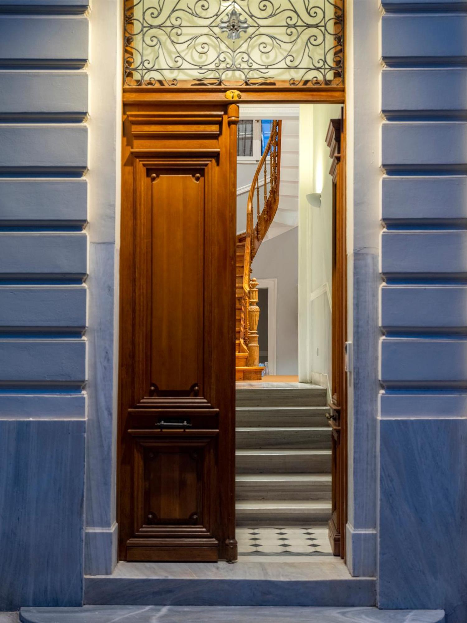 Вилла The White House In Plaka By Jj Hospitality Афины Экстерьер фото